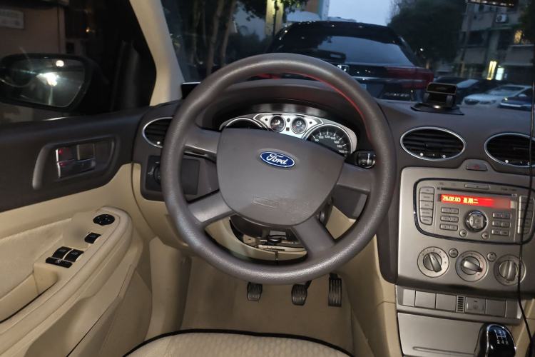 Used Ford Focus 2012 Sedan Classic 1.8L Manual Base Model
