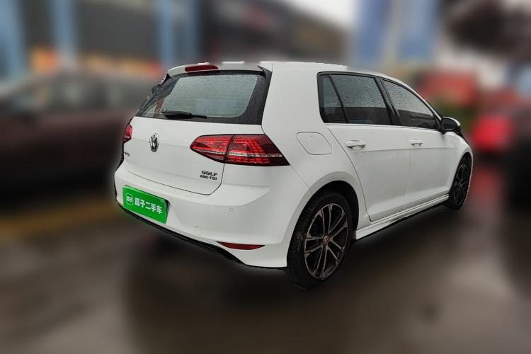 Used Volkswagen Golf 2016 1.4TSI Automatic R-Line Rear Right 45 Deg