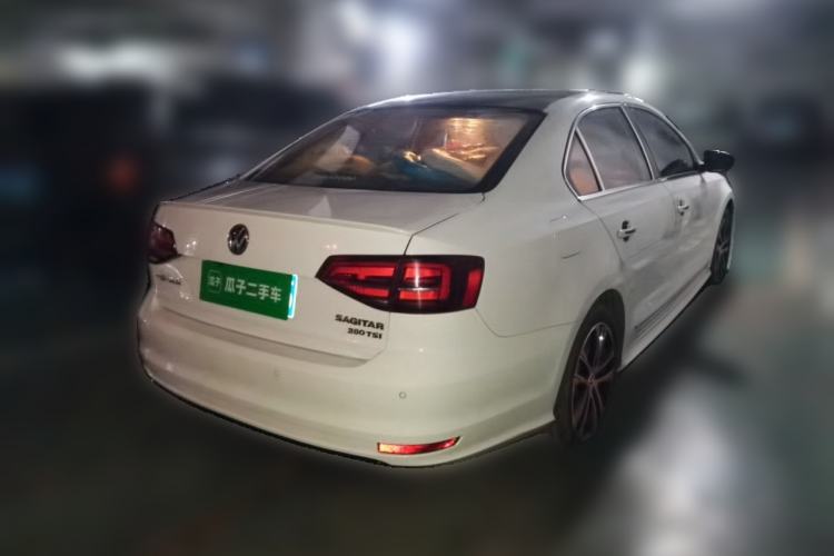 Used Volkswagen Sagitar 2016 280TSI Automatic R-Line
