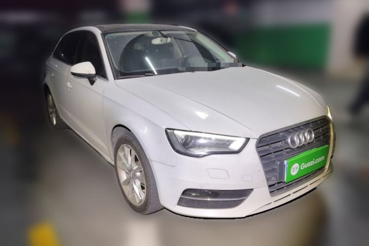 Used Audi A3 2014 Sportback 35 TFSI Automatic Comfort Model Front Right 45 Deg