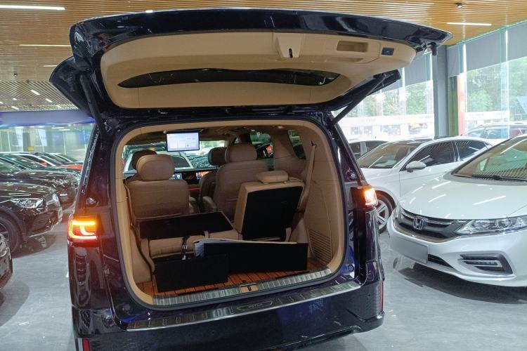 Used VOYAH Dream 2024 PHEV Extended-Range Premium Edition