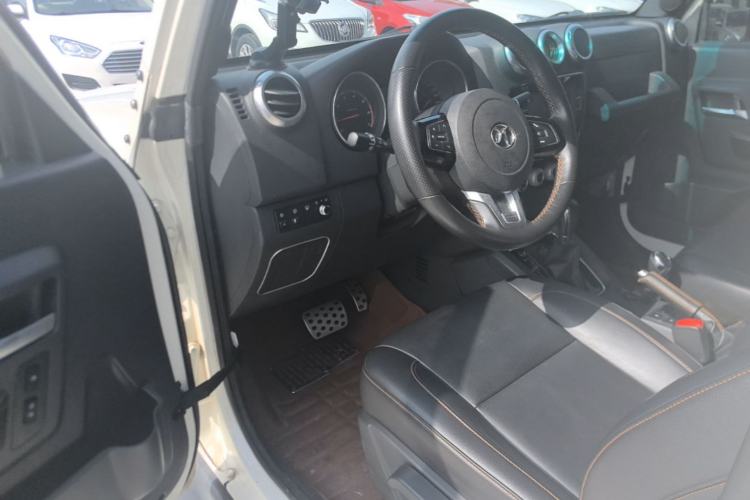 Used BAIC Off-Road BJ40 2016 40L 2.3T Automatic All-Wheel Drive Premium Edition
