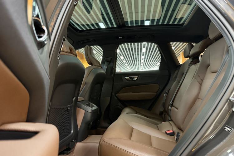 Used Volvo XC60 2022 B5 4x4 Zhiyi Luxury Edition