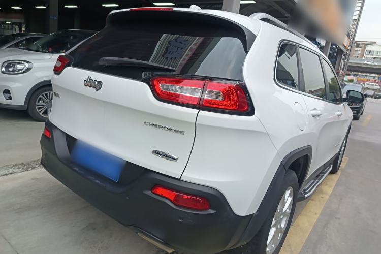 Used Jeep Cherokee 2016 2.4L Leading Edition