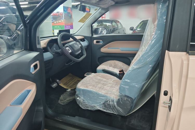 Used Chery QQ Ice Cream 2025 205km Qi Energy Version Interior 2