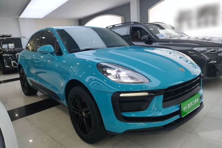Used Porsche Macan 2022 Macan 2.0T Front Right 45 Deg