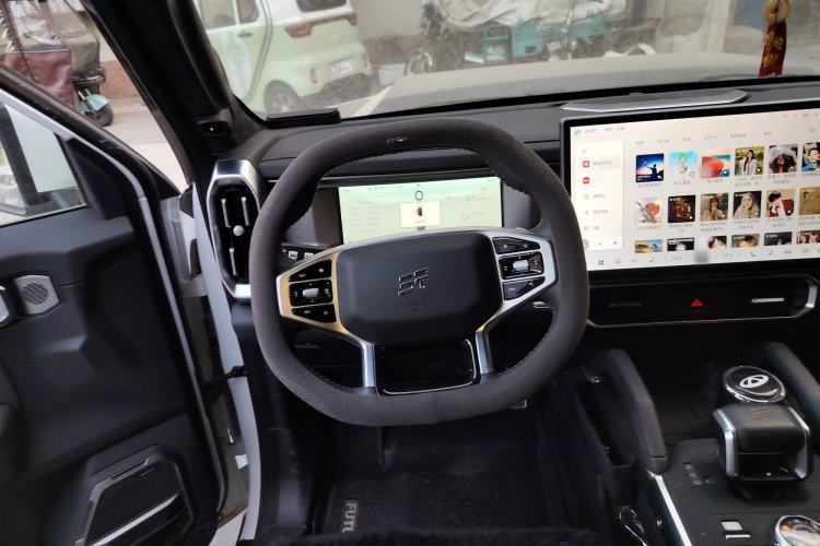 Used JETOUR Traveler 2024 2.0T All-Wheel-Drive Silver Dragon Wings
