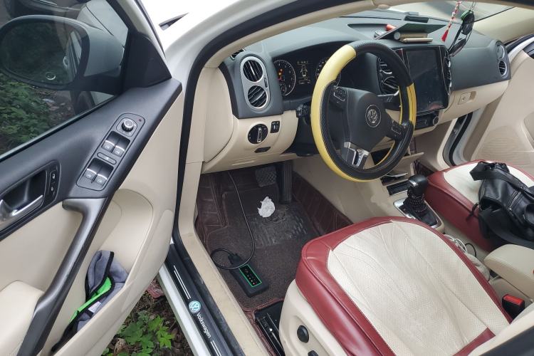 Used Volkswagen Tiguan 2010 2.0 TSI Automatic All-Wheel-Drive Elite Edition
