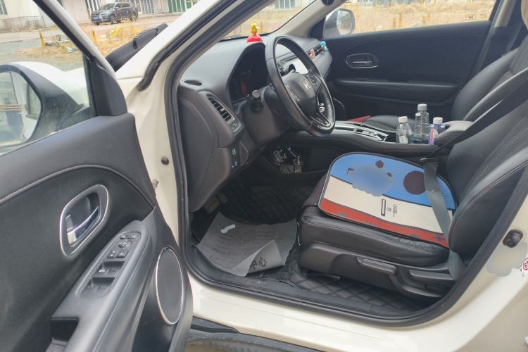 Used Honda Vezel 2015 1.8L CVT 2WD Luxury Model