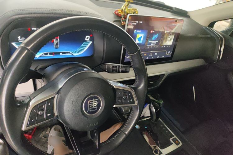 Used BYD Tang 2018 2.0T Automatic Smart Connect Prestige 5-Seater National Emission Standard V
