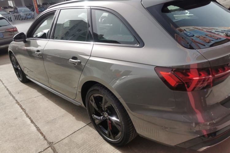 Used Audi A4 2023 Avant 40 TFSI Fashionable and Dynamic Model
