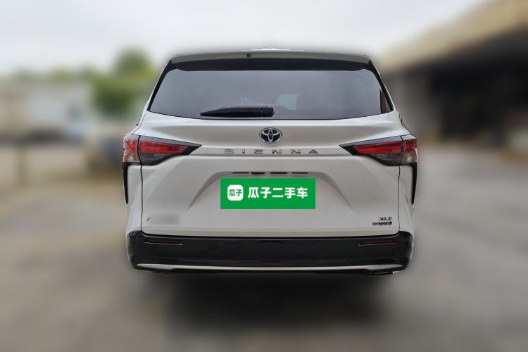 Used Toyota Sienna 2021 2.5L Hybrid Luxury Edition
