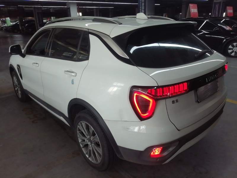 Used Lynk & Co 01 2017 2.0T Two-Wheel-Drive Version — 4