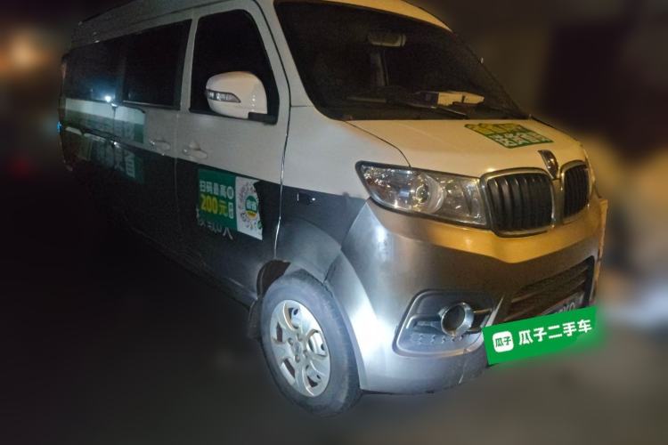 Used Jinbei Hiace X30 2021 1.5L Wealthy Single-Steaming Air-Conditioned Version Bus China VI Standard SWC15M
