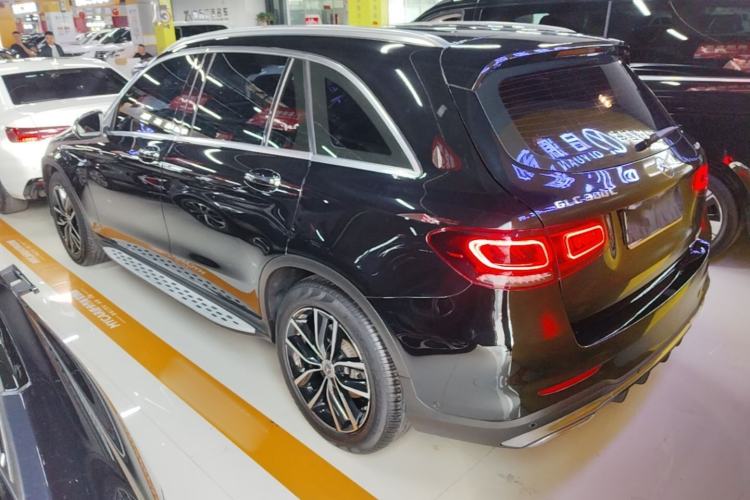 Used Mercedes-Benz GLC 2020 GLC 300 L 4MATIC Dynamic Edition Exterior 2