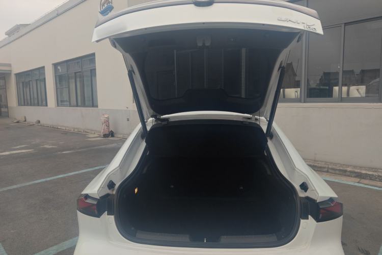 Used Changan UNI-V iDD 2023 ZhiDian iDD 1.5T 113km ZhiKu Model