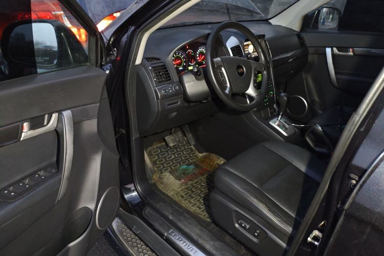 Used Chevrolet Captiva 2010 3.2 AT 7-Seater Flagship Edition
