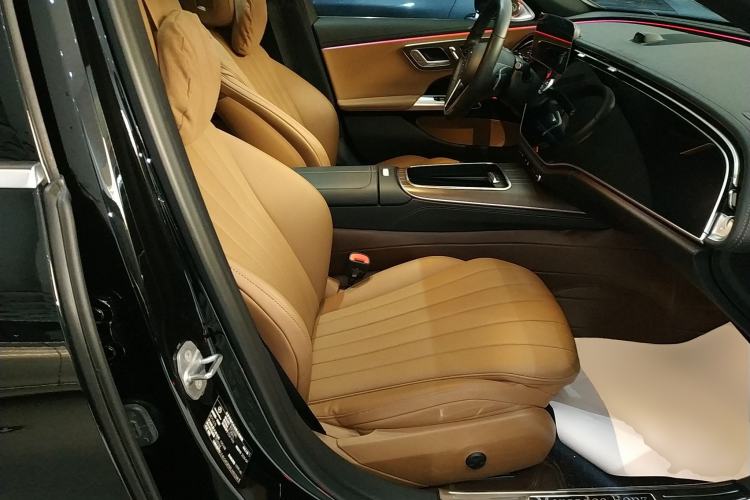 Used Mercedes-Benz E-Class 2024 E 300 L Luxury Model
