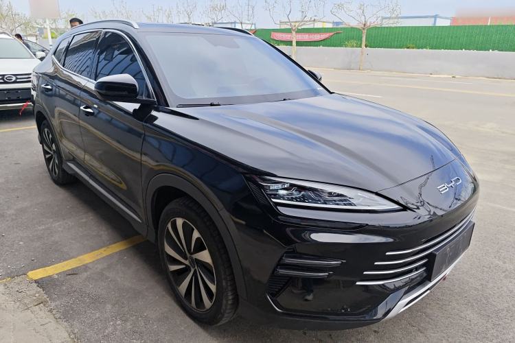 Used BYD Song PLUS New Energy 2023 Champion Edition DM-i 110KM Flagship Model Front Right 45 Deg