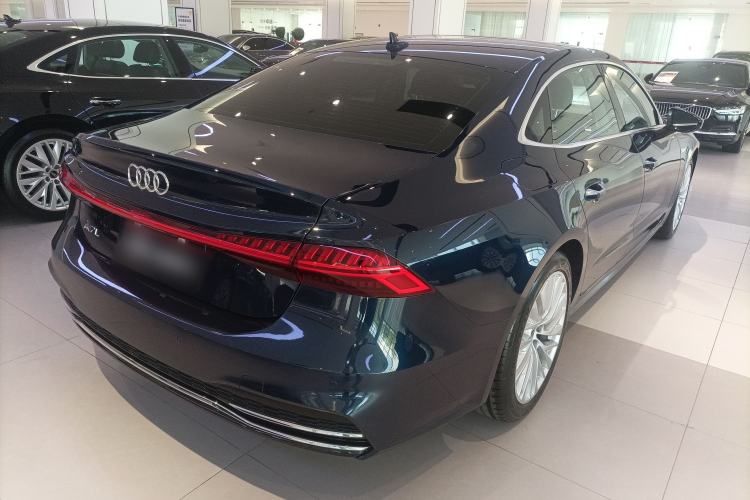 Used Audi A7L 2024 45TFSI S-line Dream-Building Edition Flow Crystal Package Rear Right 45 Deg