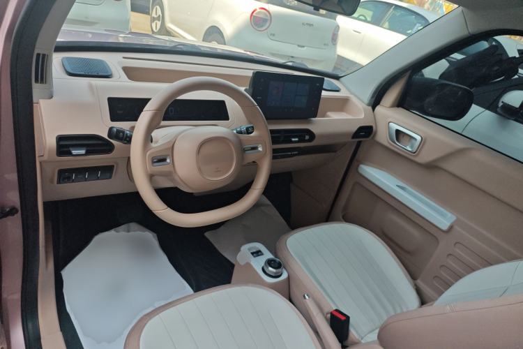 Used Geely Galaxy Panda 2024 Panda Mini 200km Endurance Bear
