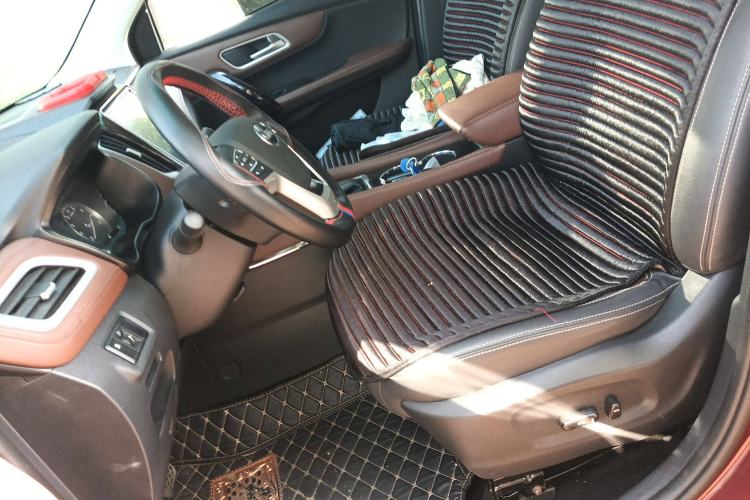 Used SWM X7 2017 1.5T Automatic Prestige Version 7 Seats