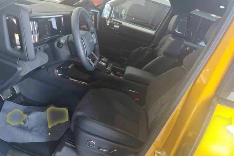 Used Formula Leopard 5 2023 Cloud Ride Flagship Edition