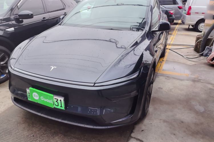 Used Tesla Model Y 2025 Rear-Wheel-Drive Version