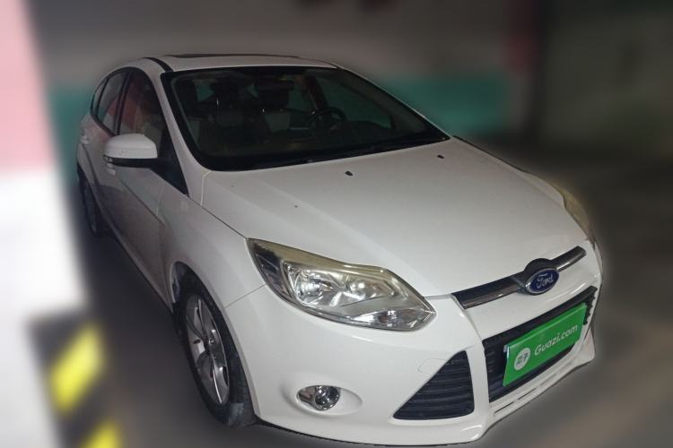 Used Ford Focus 2012 Hatchback 1.6L Manual Fashion Edition
