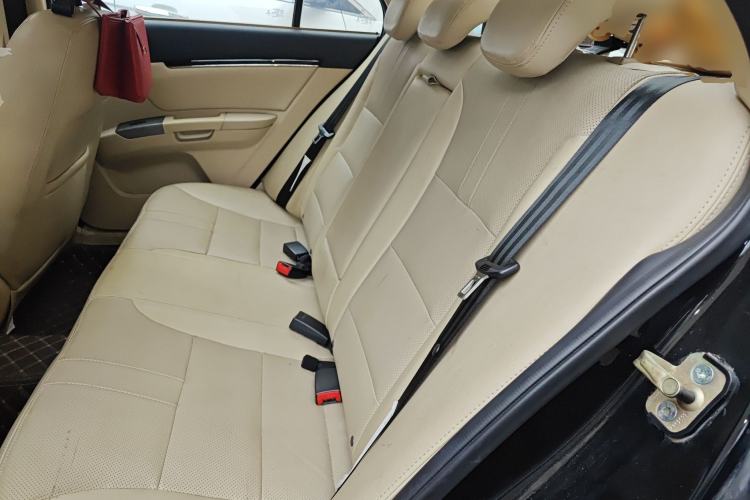 Used Geely Auto Classic Emgrand 2013 Sedan 1.8L CVT Prestige Model
