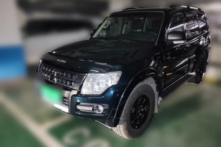 Used Mitsubishi Pajero 2016 3.0L Automatic Luxury Version China V Standard
