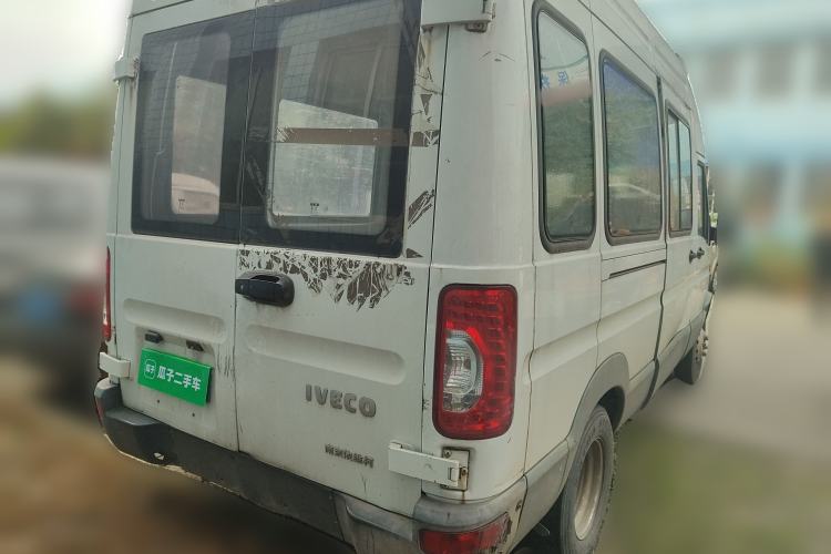 Used Iveco Power Daily 2017 2.5T Deluxe A37 High-Roof 6-7 Seater Bus 47Z5 Rear