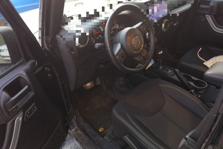 Used Jeep Wrangler 2014 3.0L Sahara Four-Door Edition