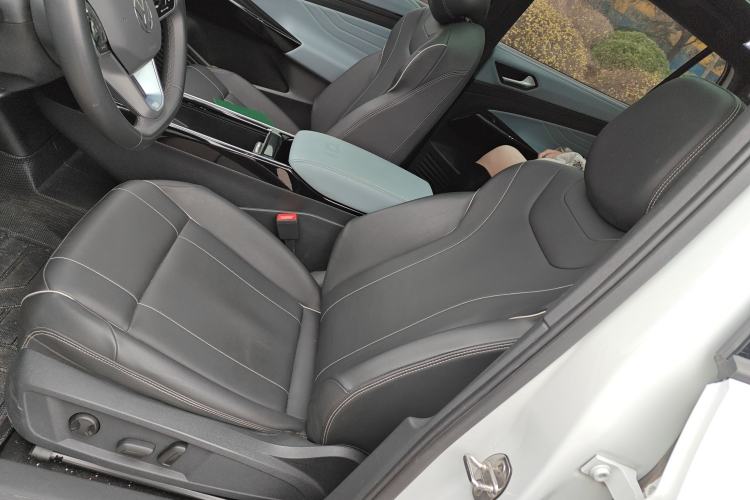 Used Volkswagen ID.4 X 2025 Smart Version Pure & Intelligent Enjoyment Edition