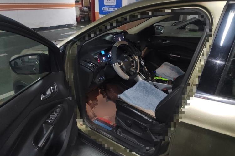 Used Ford Kuga 2013 1.6L GTDi Two-Wheel-Drive Trend Model
