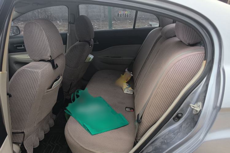 Used Bestune B50 2011 1.6L manual fashion version
