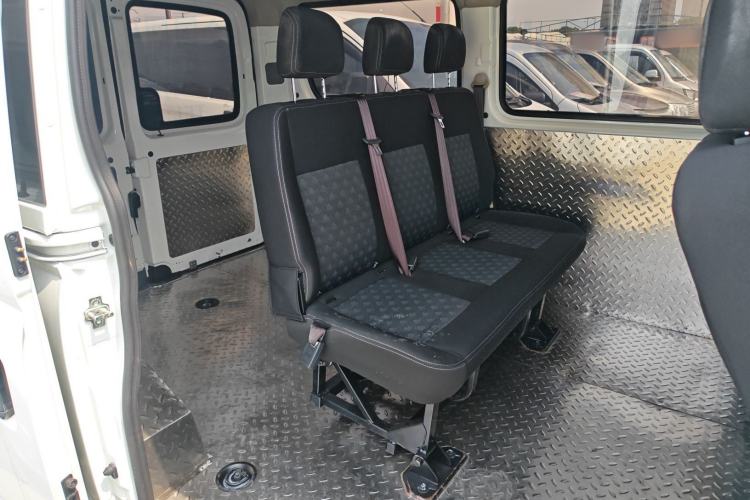 Used SAIC MAXUS Xintu V80 2023 2.0T Manual Classic Aoyuntong Short Wheelbase Ultra-Low Roof 5/6-Seater