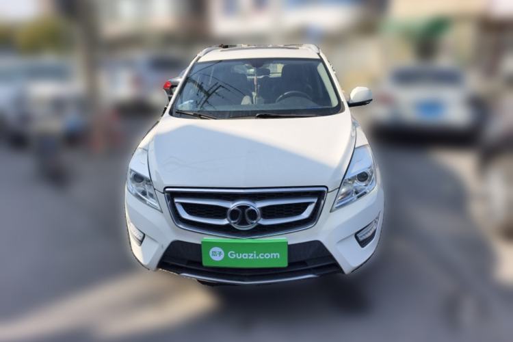 Used BAIC Senova X65 2015 2.0T Automatic Elite Model
