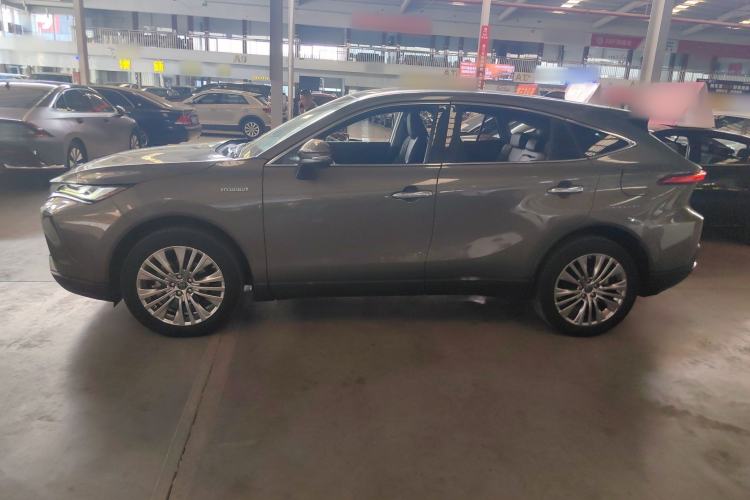 Used Toyota Harrier 2022 Dual-Engine 2.5L CVT Four-Wheel Drive Flagship Edition