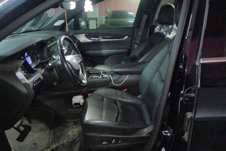 Used Cadillac XT6 2021 28T Six-Seater Four-Wheel-Drive Luxury Version

