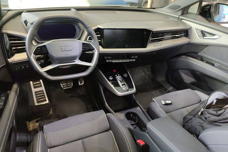 Used Audi Q5 e-tron 2022 40 e-tron Starlight Edition Mech Kit
