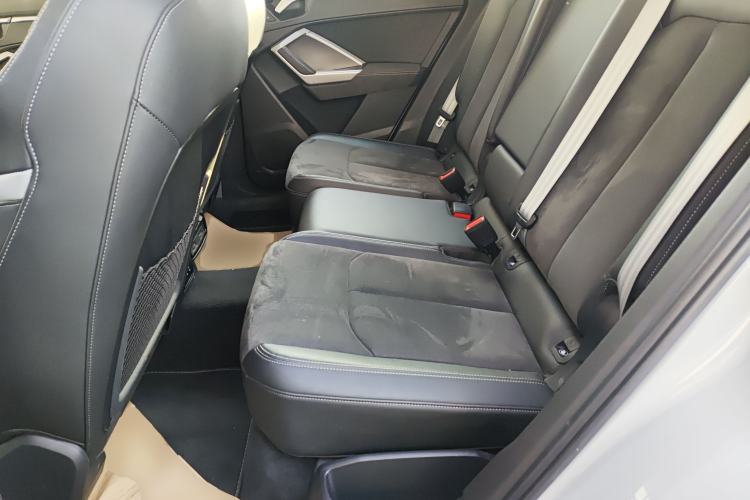 Used Audi Q3 2023 Updated 40 TFSI Fashionable and Dynamic Version
