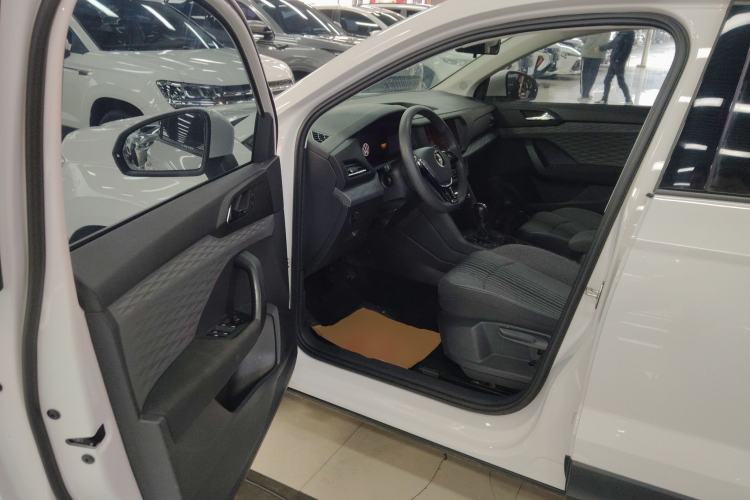 Used Volkswagen Tharu 2022 280TSI Two-Wheel Drive Trend Edition
