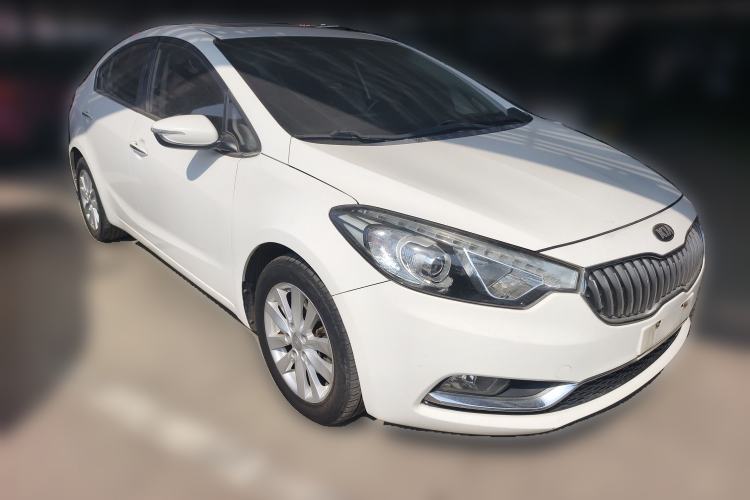 Used Kia K3 2015 1.6L Automatic GLS Front Right 45 Deg