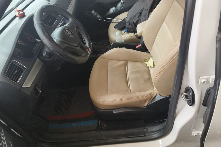 Used Volkswagen Lavida 2015 1.6L Automatic Fashion Edition
