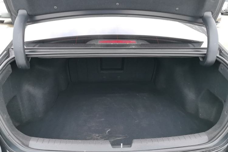 Used Hyundai Sonata 2015 1.6T DLX Prestige Model Trunk