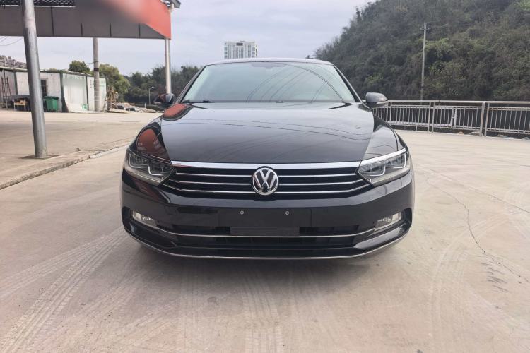 Used Volkswagen Magotan 2019 330TSI DSG Luxury Model China V Standard Front