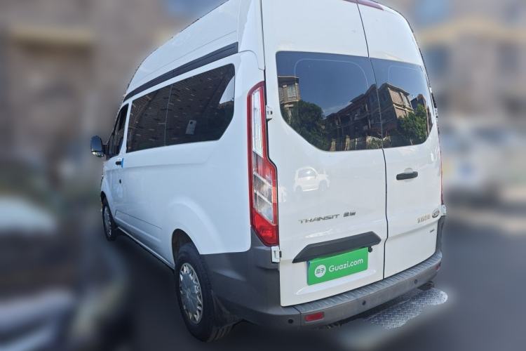 Used Ford Transit 2019 2.0T Diesel Multi-Purpose Commercial Vehicle Short Wheelbase Mid-Roof Design 6-Seater China VI Standard
