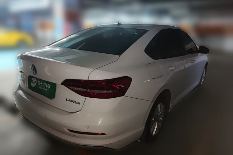 Used Volkswagen Lavida 2019 1.5L Automatic Fashion Edition China VI
