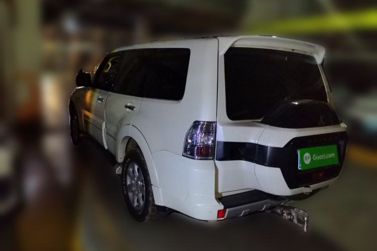 Used Mitsubishi Pajero 2020 3.0L Automatic Luxury Off-Road Version